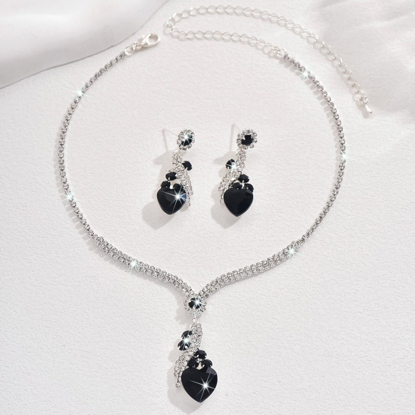Avriel - Crystal Jewelry Set