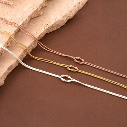 Vionarae - Minimalist Knot Bracelet